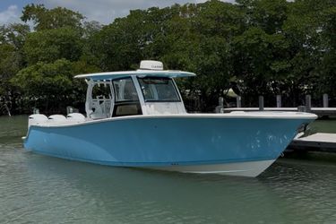 35' Sportsman 2020