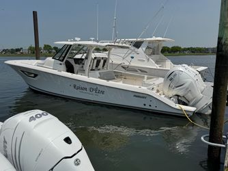 37' Pursuit 2022