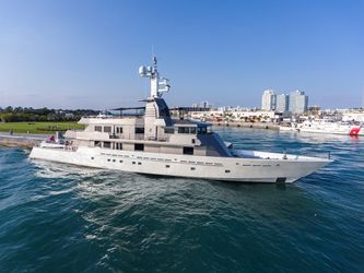 174' Oceanfast 2004