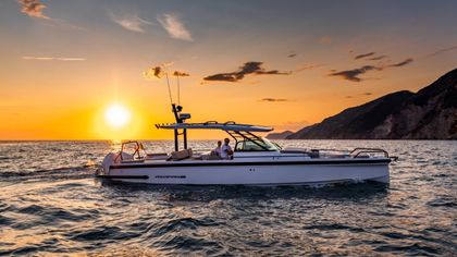38' Axopar 2025